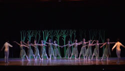 modern dance performance 2007